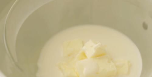  巧克力糯米糍，浓郁巧克力酱包裹软弹糯米糍，香甜可口