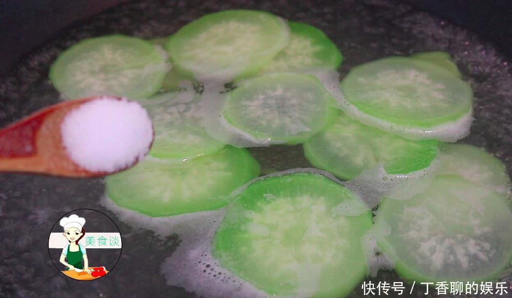 萝卜|冬吃萝卜赛人参,奶奶最爱萝卜此做法,每天喝一碗,冬天吃特营养