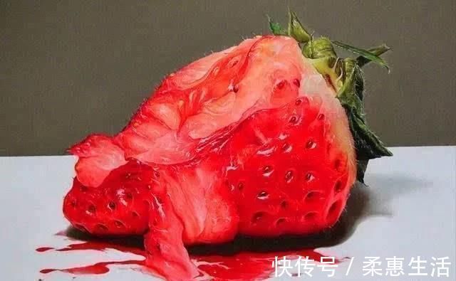 冷军@80后画家画了一颗草莓,被咬了一口,却拍出20万,专家毫无美感
