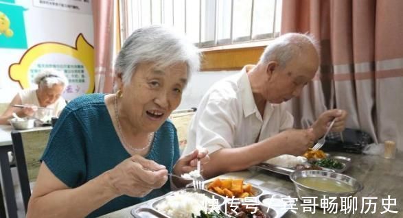 好习惯|长寿的人,身上离不开4个好习惯,若你可以占1个,那也很不错