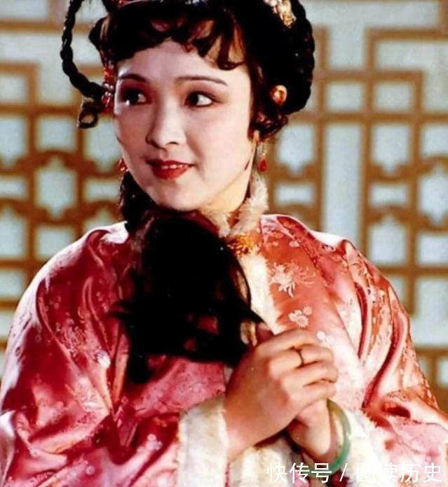 贾母$撕开虚伪的面纱就会发现,薛宝琴这明艳的姑娘,在京都受尽羞辱