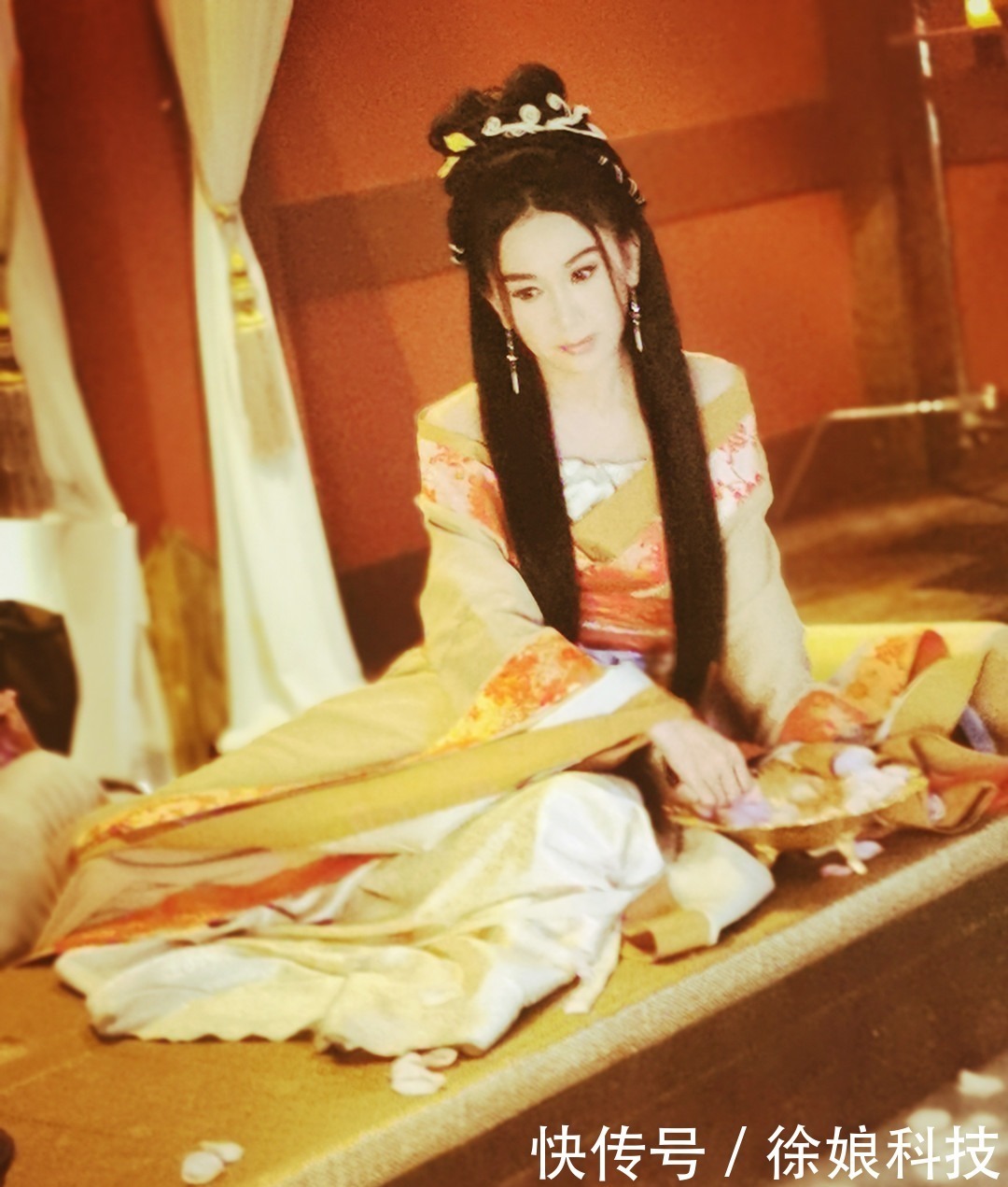 54岁近照不减当年,温碧霞有意参加《浪姐2》,节目名单引关注