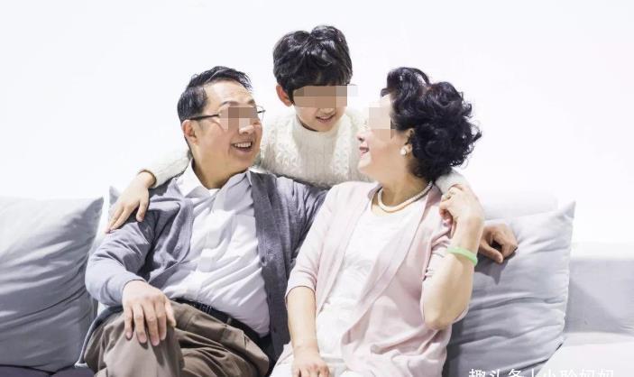 家长们|“更喜欢奶奶还是姥姥?”孩子真实回答的背后,家长们需反思
