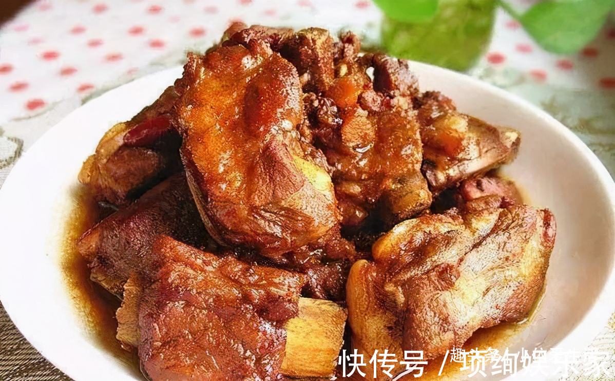 排骨|春节团圆宴上必做的几道硬菜，鲜香开胃又下饭，做法简单又好吃