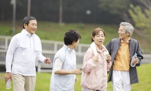 长寿|50岁后无论男女想要长寿,3件事忍住不要做,长寿离你越来越近