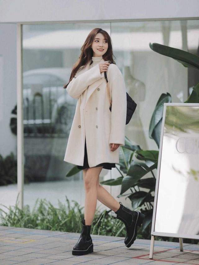 秋冬季节 秋冬季节的大衣怎么选?中长款大衣+半身裙高贵优雅,女神范十足