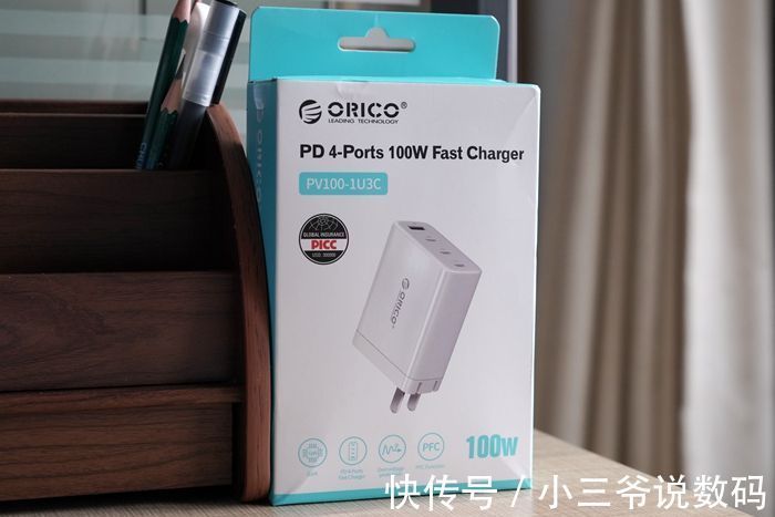 orico|ORICO 100W氮化镓充电器体验：一拖四照样扛得住！