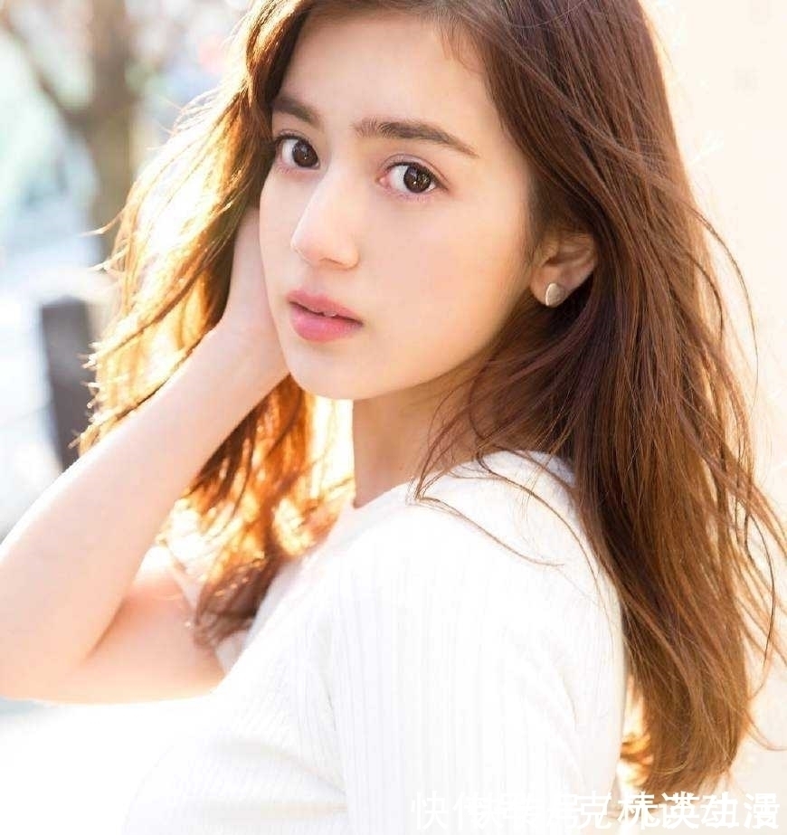 魔卡少女樱|“中国第一萝莉”VS“日本第一萝莉”,谁才是三次元的萝莉女神