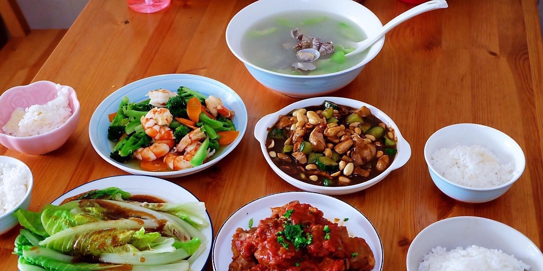 炒锅|晒晒假期家常菜，四菜一汤简单营养，都是家人爱吃的，孩子都说香