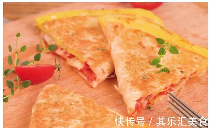 分享一款芝士番茄蛋饼，简单好吃的早餐美味，家中孩子特别喜欢