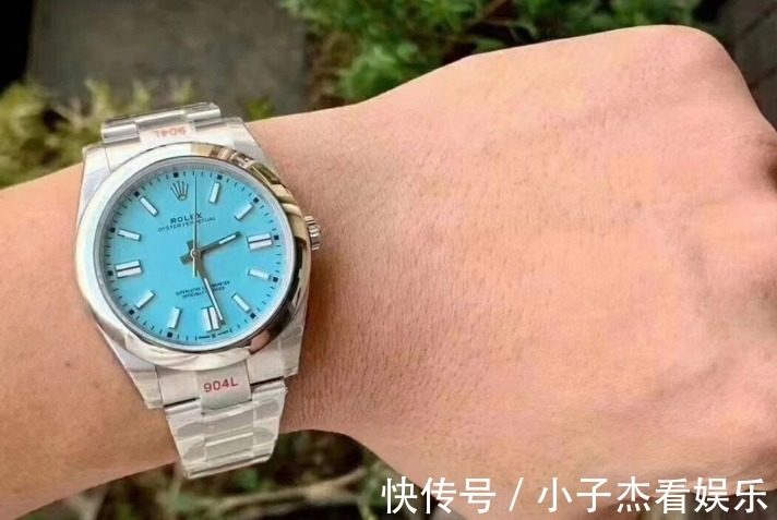 陈心|五万上下,劳力士蚝式恒动和探险家一代,怎么选