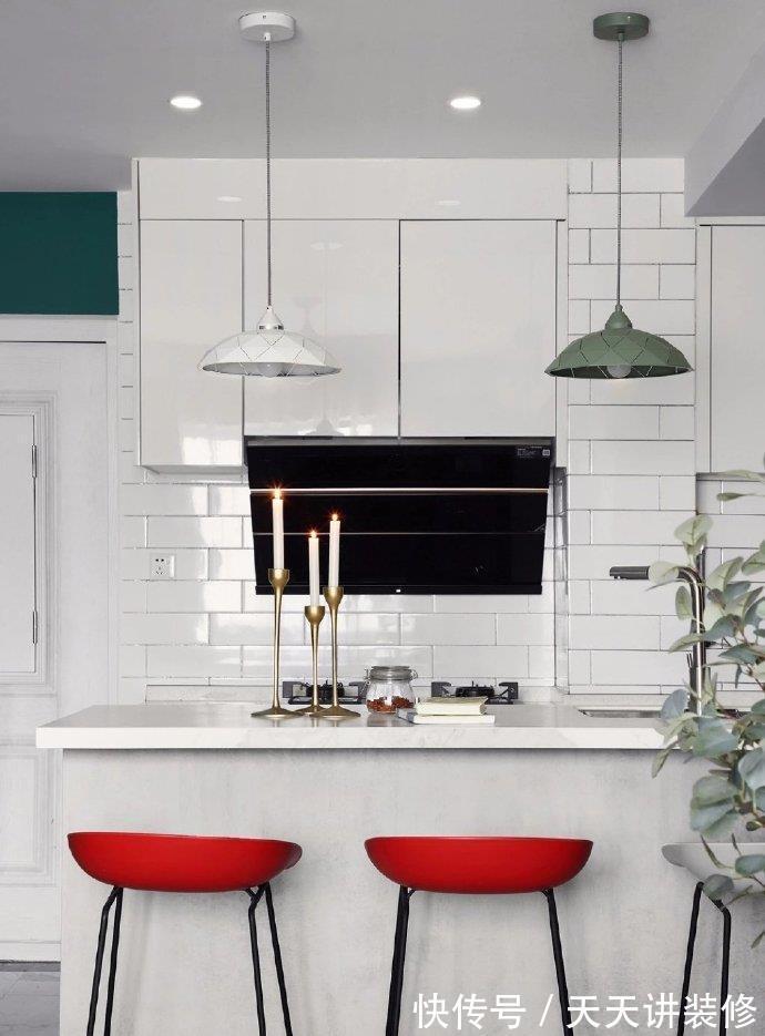 客厅|50平米小户型，既有两居室，还宽敞舒适不拥挤，背景墙颜色超漂亮