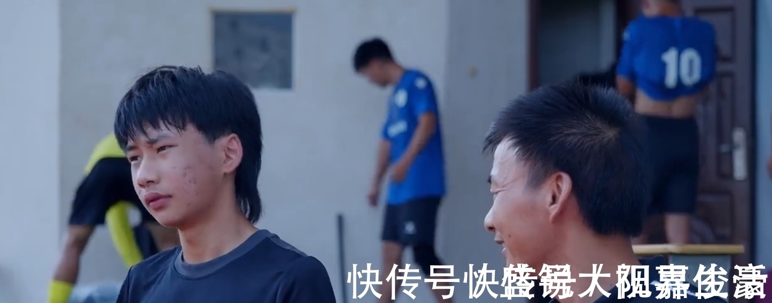 足球俱乐部|球迷父亲终将孩子培养成足球少年,12岁踢进西班牙马德里俱乐部