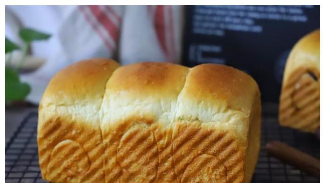 添加|想吃面包不用买，自己在家就能做，好吃无添加，一周早餐不用愁