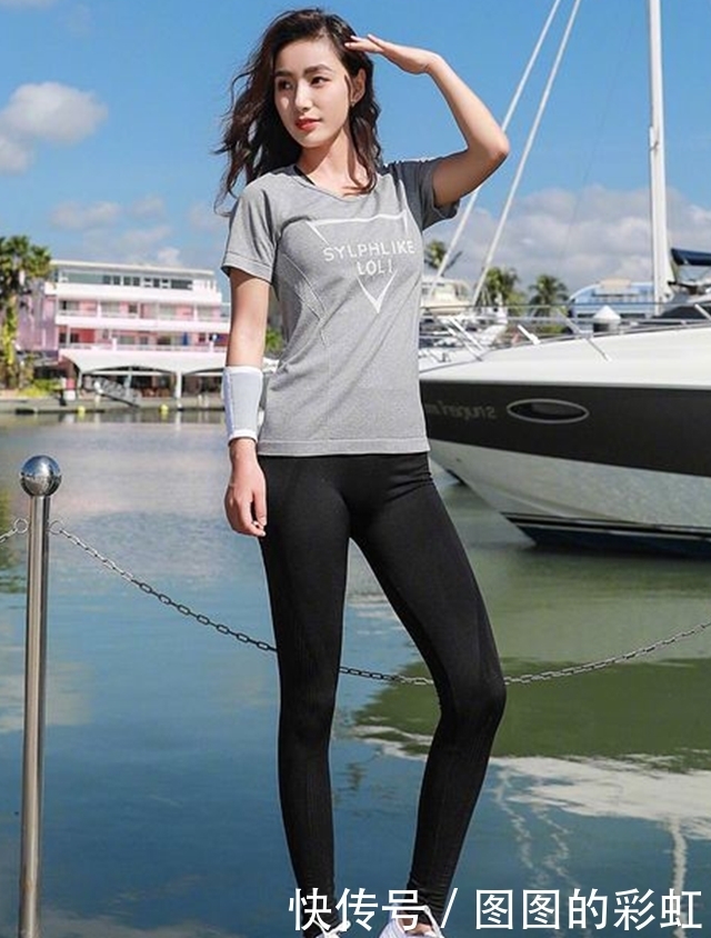 展现|气质不凡的紧身打底裤美女,展现时尚范!