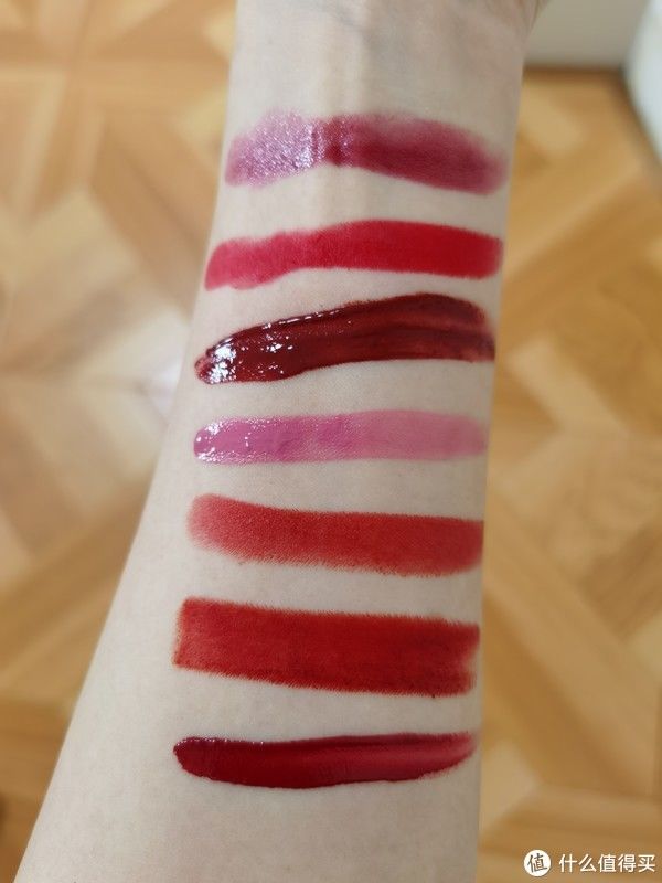 不知道送女朋友什么口红？小姐姐一个个帮你试！口红评测篇一