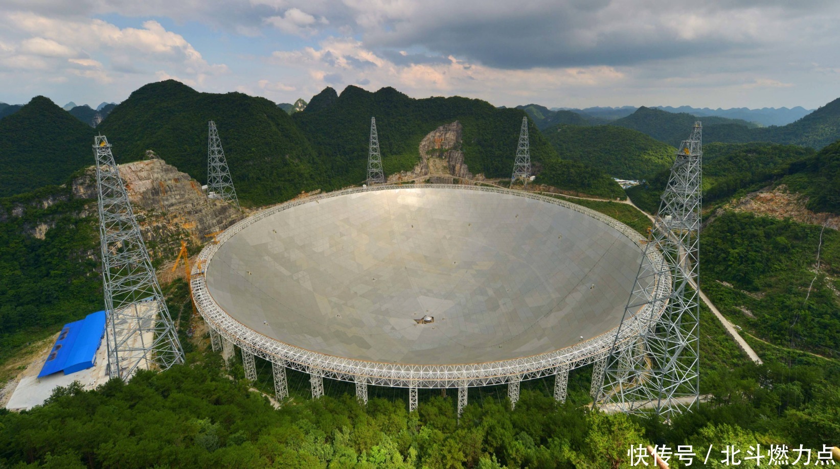 中国天眼向全世界开放,探测距离可达137亿光年,稳坐第一把交椅