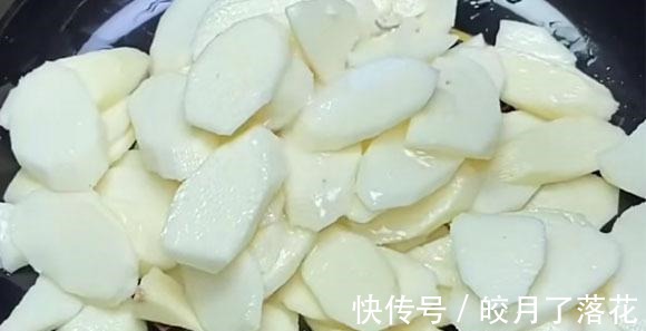 秋冬多给家人做这零食,不炸不煎上锅一蒸,无油低糖,比吃糖果强!