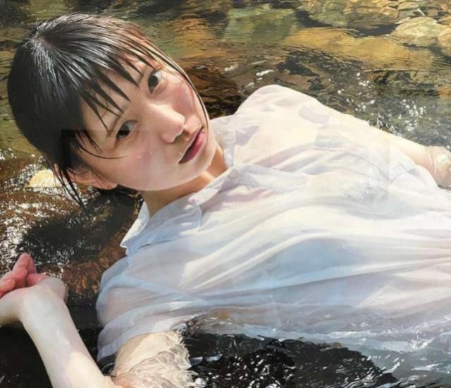 肖像之相$他画了一幅水中少女，放大5倍，专家：冷军败了
