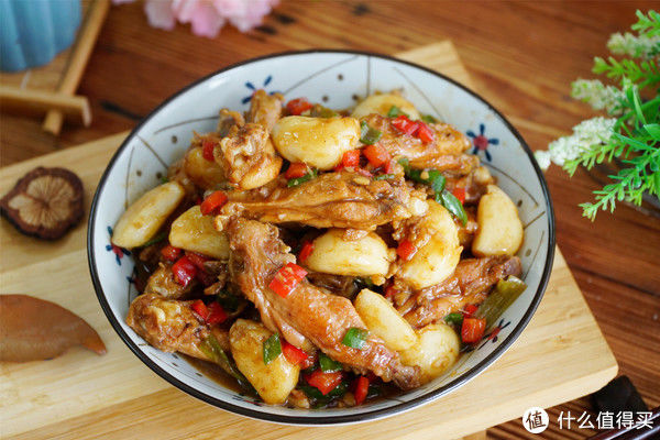 大蒜|健康饮食 篇八：天热潮湿多吃蒜，和这2样焖一锅是绝配，喷香下饭，夏天有好菜了