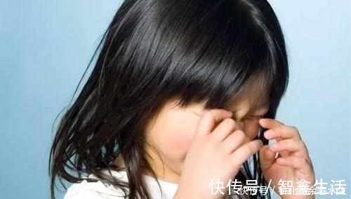 生理性|孩子出现这4种“古怪”行为,家长要多留心,娃心理可能出了问题!