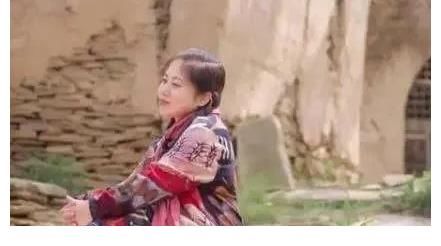 为登上星光大道倾家荡产，被淘汰后她一怒之下曝光内幕，究竟发生了什么？