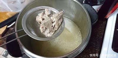 卤牛腱时,记住不能放它,放它这锅就废了,怪不得牛肉又柴又难吃