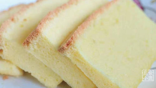 松软可口的蛋糕，您用心也能做好，软绵绵的口感，每一口都幸福
