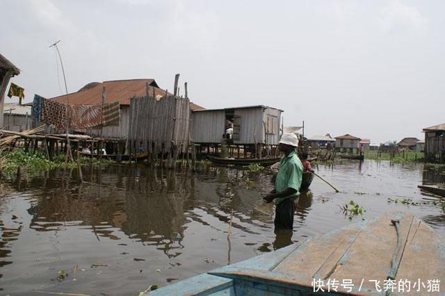 世界上最大的水村：全村3万人都住在水上，吃穿不愁唯独怕上厕所