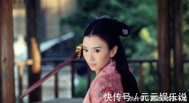 黄衫女子|郭芙最后怎么死的黄衫女子一句话，无意间说出了答案