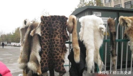 国家|一个缺钱的国家卖给中国国内的滞销品,中国很喜欢,高价大量接收