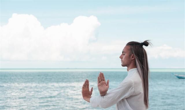 丹田&太极推山掌,练成后以掌推物无不应手跌出