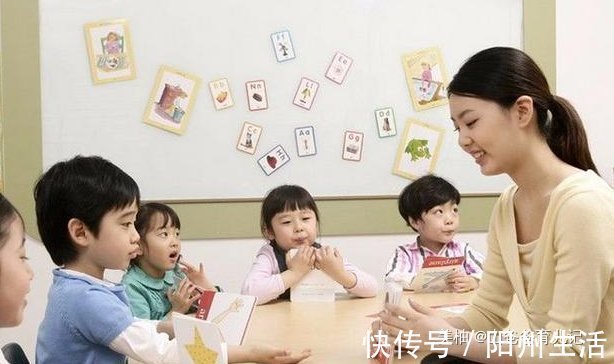 宝宝|孩子突然不愿意去幼儿园，在嘴里嘀咕“一个人”，家长蹲守后怒了