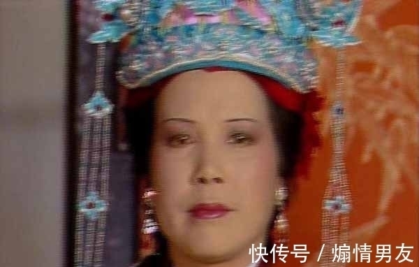 邢夫人！荣国府的管家权，是如何越过大嫂邢夫人，落到弟媳王夫人手里的？