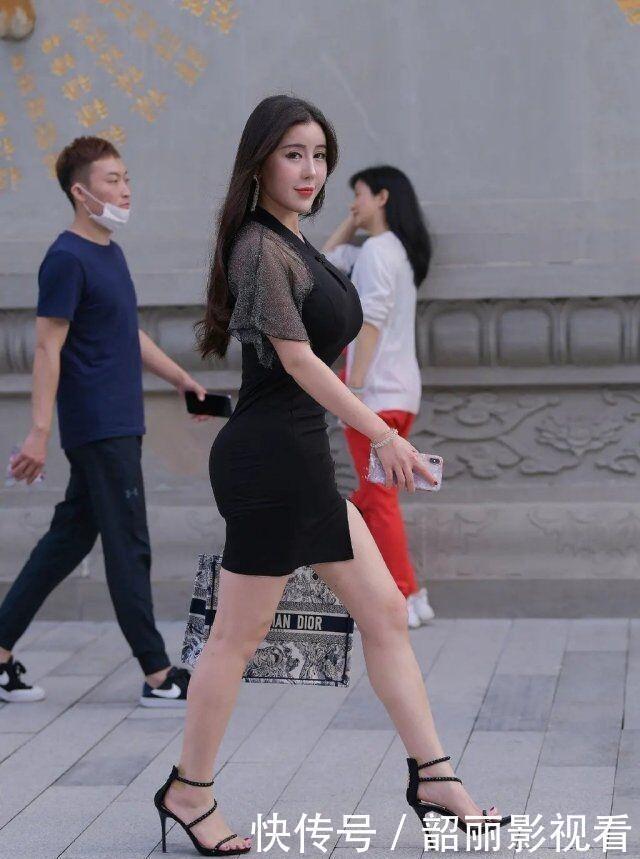小姐姐 连衣裙穿搭一不小心就变超模风,彰显女性美丽曲线,微胖穿也很美