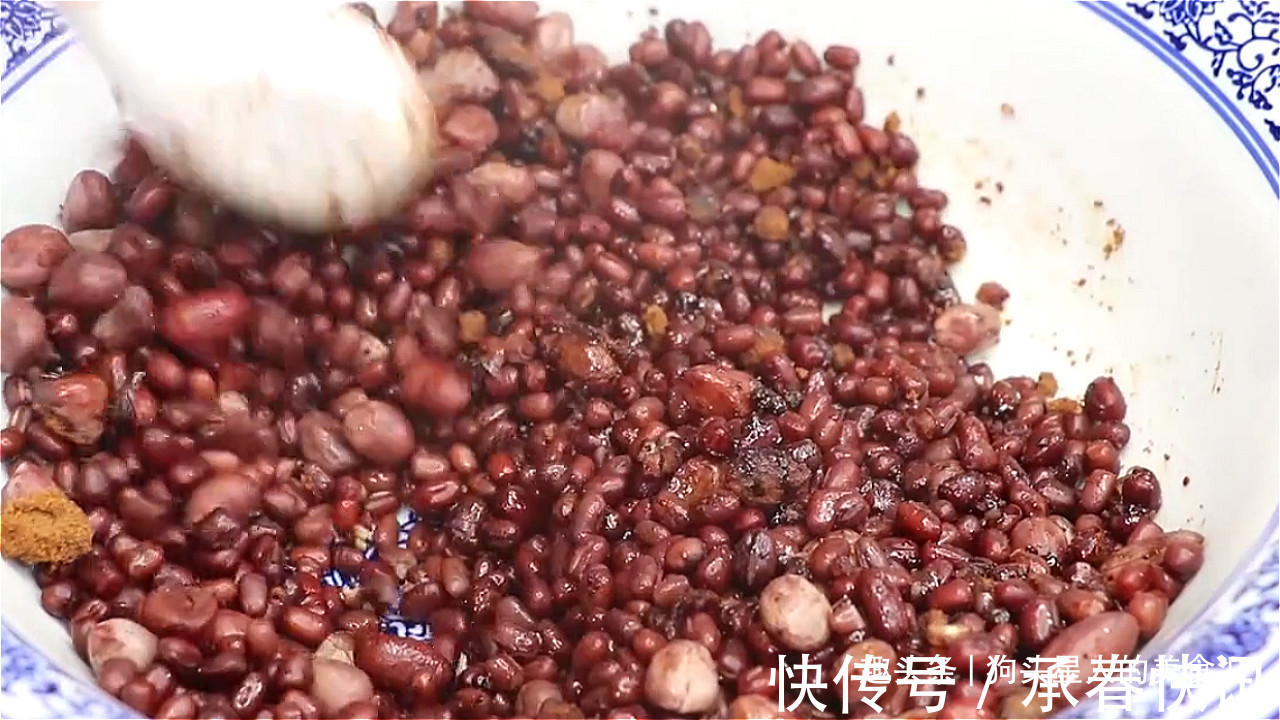 水晶|红豆不要炒豆沙了,教你一道水晶杂粮包,软糯香甜,好吃不胖