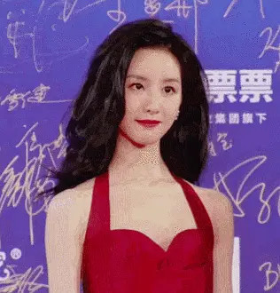 杨超越初三辍学,周震南高中在读,这些偶像的学历让人意外