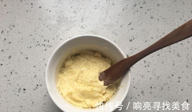 面包|没想到大蒜还可以这样吃，焦脆咸香，蒜香扑鼻一出炉！