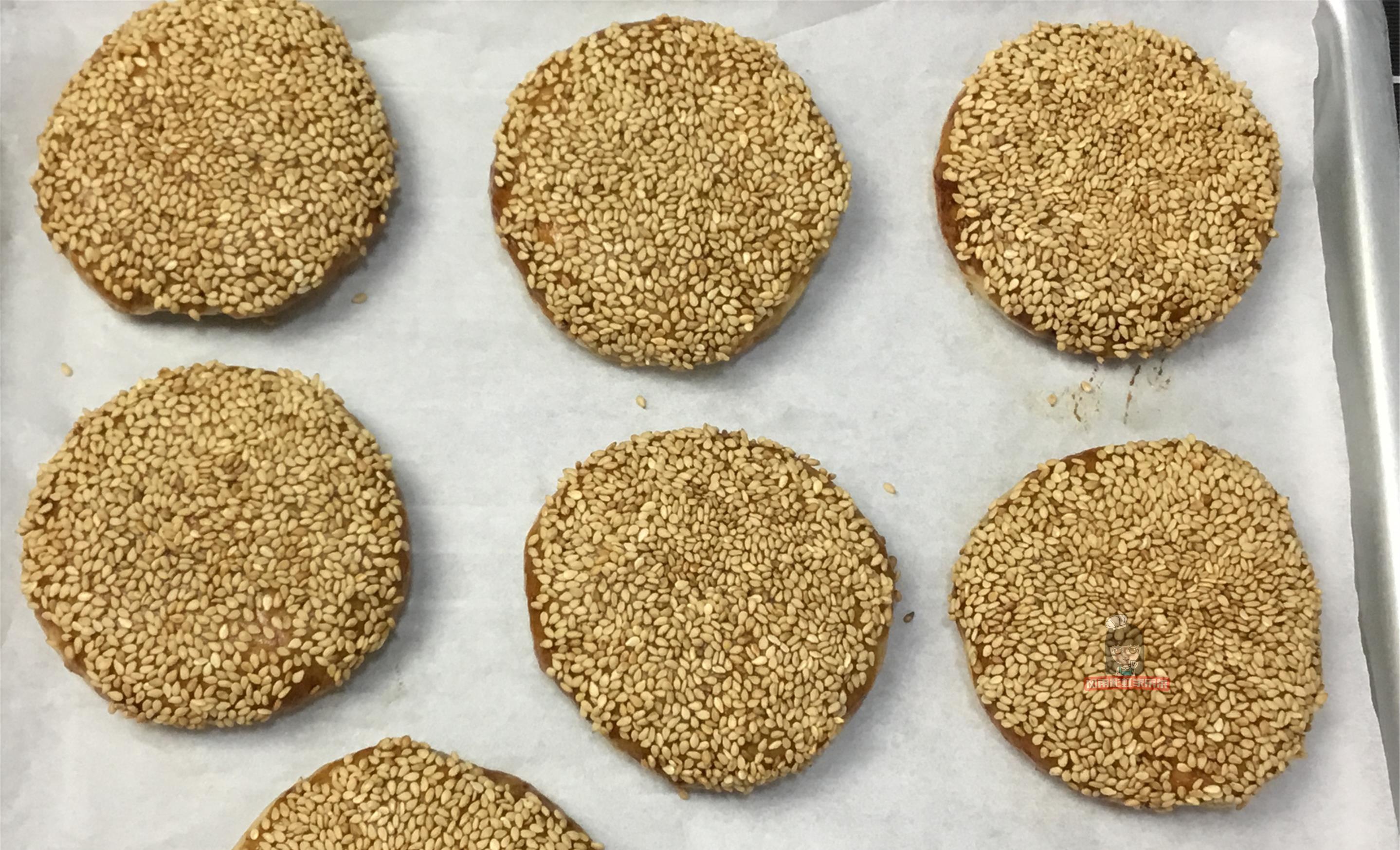 酥脆|想吃麻酱烧饼吗?今天教你自己在家做,酥脆香甜,个个鼓大包