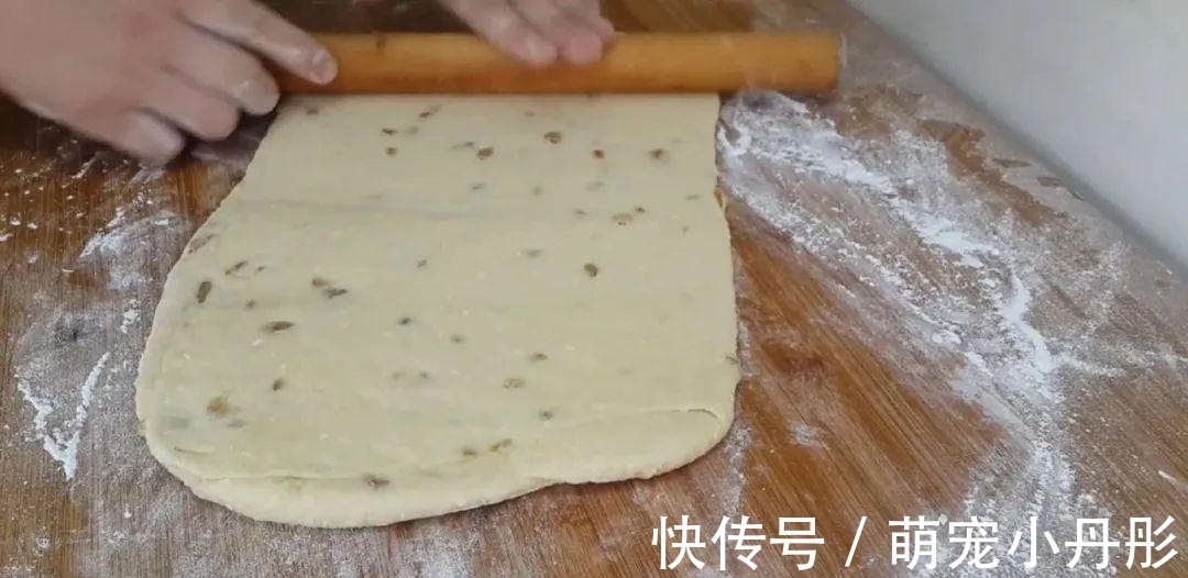 保鲜膜|以后面粉就这样做,一次炸一锅,个个香酥掉渣,比油条麻花还好吃