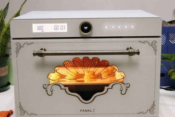  星巴克|星巴克一盒美食卖1378元，却有很多人喜欢，原来是因为这个