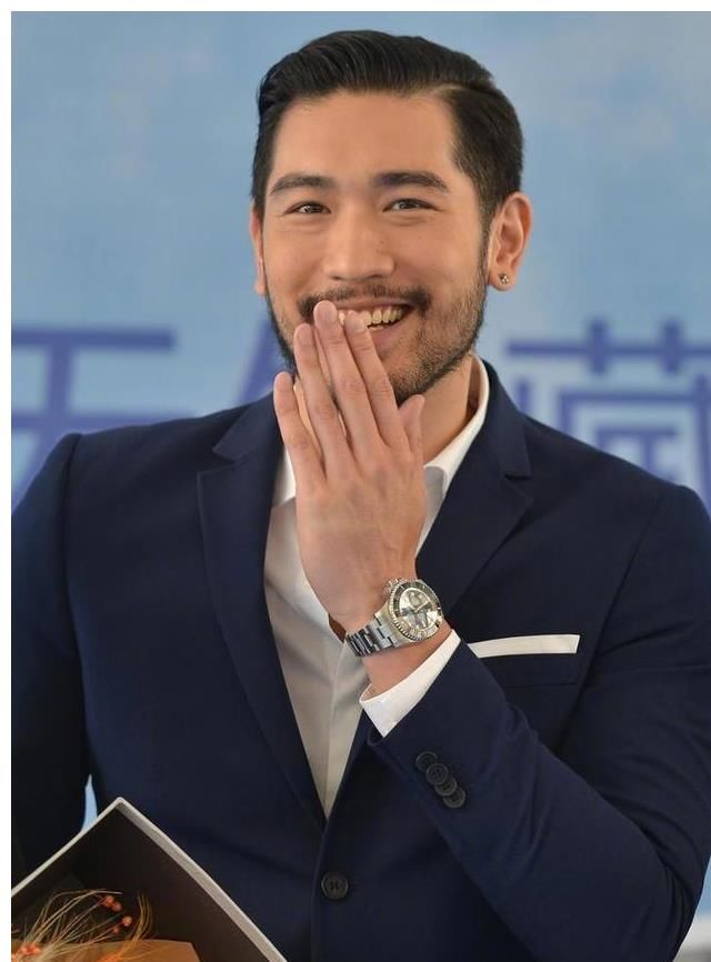 高以翔去世一周年之际,许晋豪袁咏琳吴