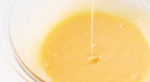  法式蛋奶派，酥脆派皮配上蛋白糊，细腻香甜如牛奶般丝滑