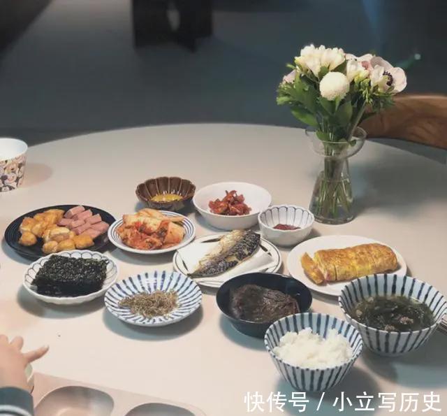 收纳|两个娃的韩国太太,整理后的家干净简约,强迫症都觉得简单又清爽