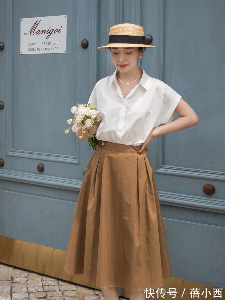 碎花|做一个精致女人,一定要学会穿“白衬衫”,这个秋季美得很高级