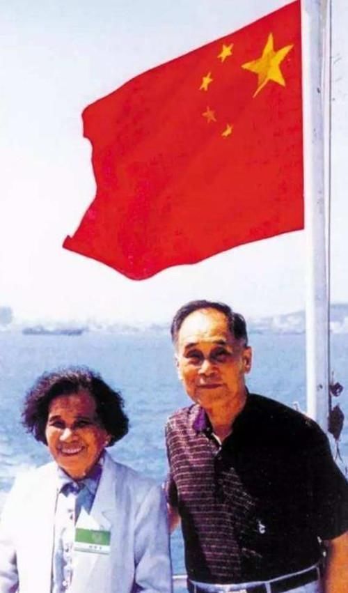 儿子|96岁老人将2000亿资产捐给国家,不为后代留一分钱,儿子打工为生