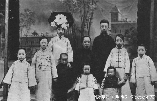 清亡|清亡后,皇室贵族都改了什么汉姓?他们离我们很近,那英是贵族后裔