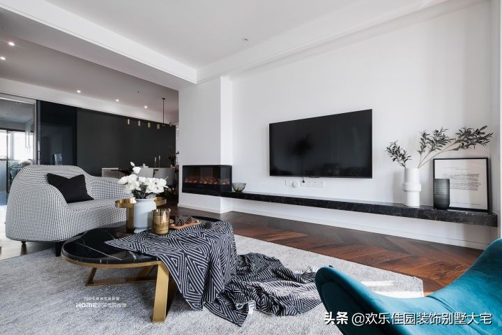 主卧|138m2简约三居，温暖精致，浪漫轻奢