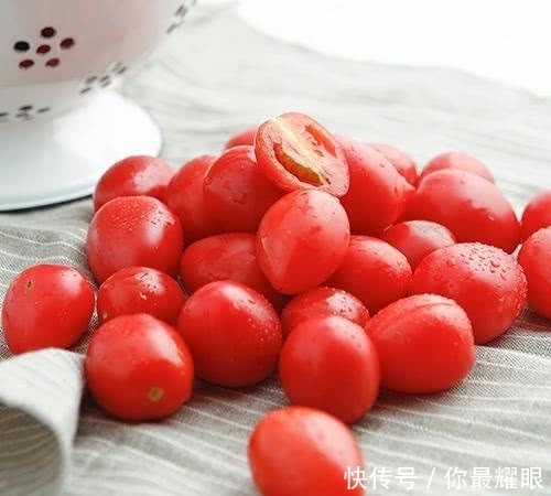 女人|立冬后,对女人最好的水果,每天吃两个,保护皮肤,防止皱纹早生