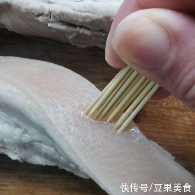 #福气年夜菜#脆皮五花肉